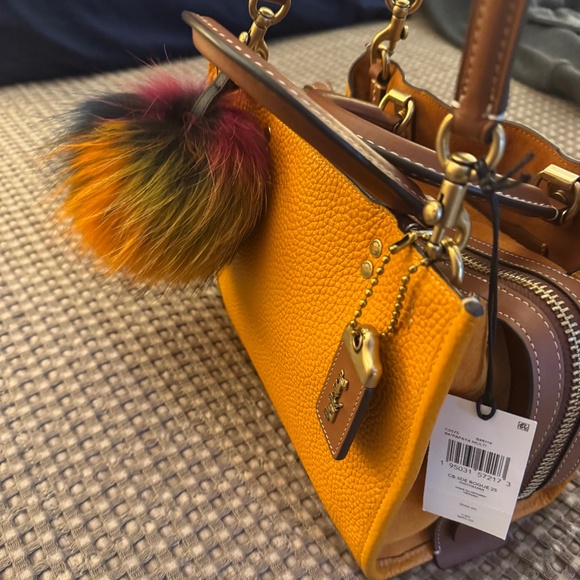 NWT - Coach Rogue 25 in Papaya - Picture 4 of 14